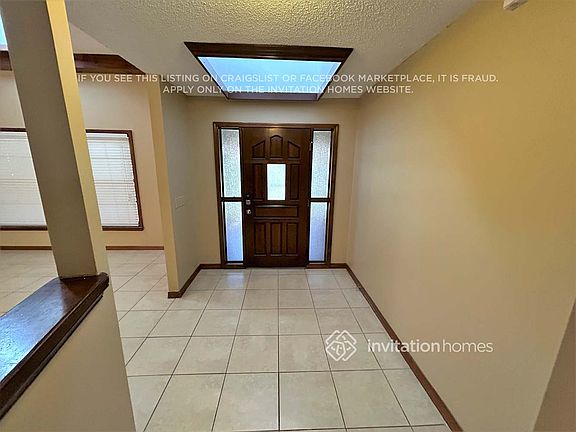 3rd image of 3903 Applegate Cir