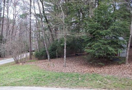 3rd image of 14 Southern Pines Dr