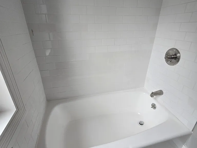 607 W Maple Ave #16 — Photo 7