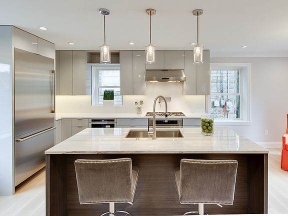 Macaubus Quartzite Island