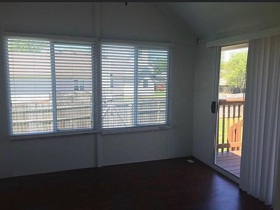4th image of 3808 Roscommon Way