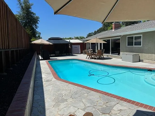 553 Bonita Ave — Photo 56
