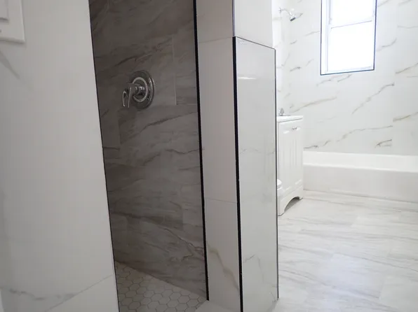 663 East 94th Street image 12 of 13