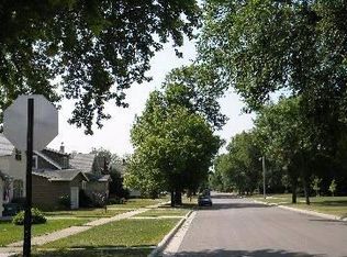 722 2nd Ave, Madison, MN 56256