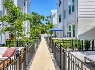 2513 Boone Ct, Sarasota, FL 34237