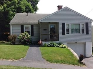 29 Grenada St, Worcester, MA 01602