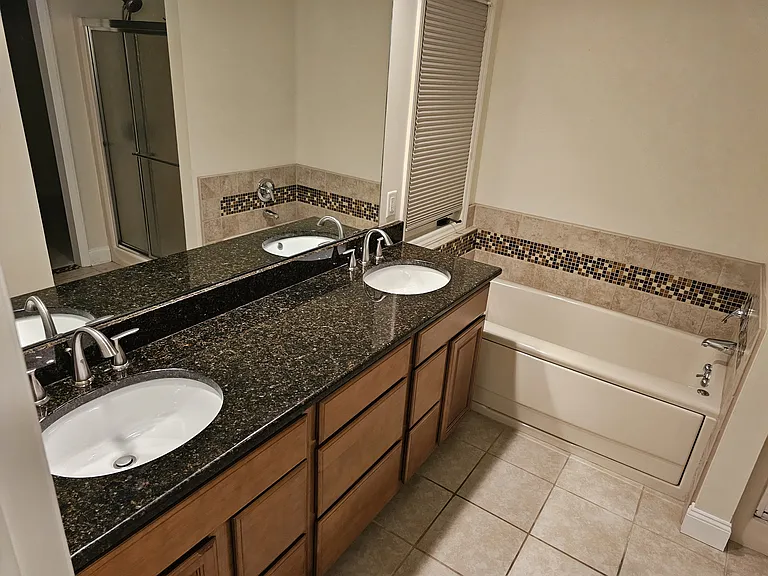 120 Saint Andrews Pl — Photo 16