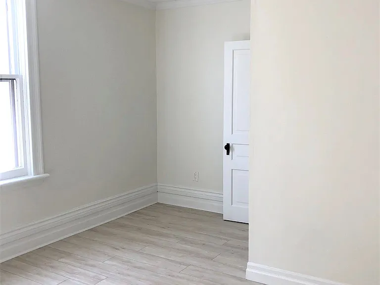 5 Renwick Ave #3 — Photo 41