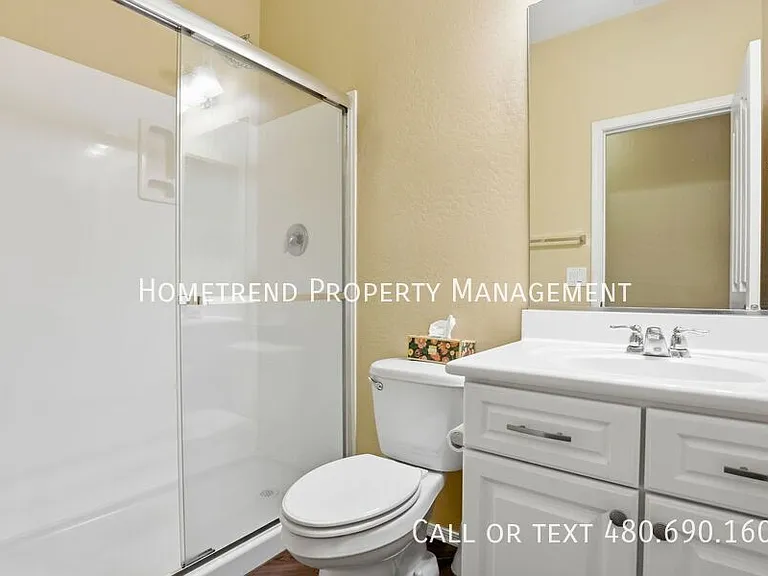 2535 E Vermont Dr — Photo 12