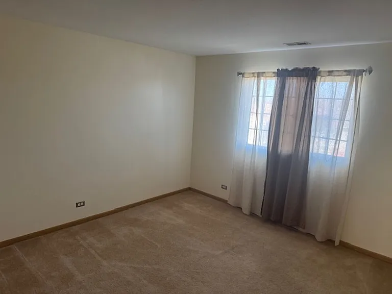 2520 Cedar Glen Dr N — Photo 5