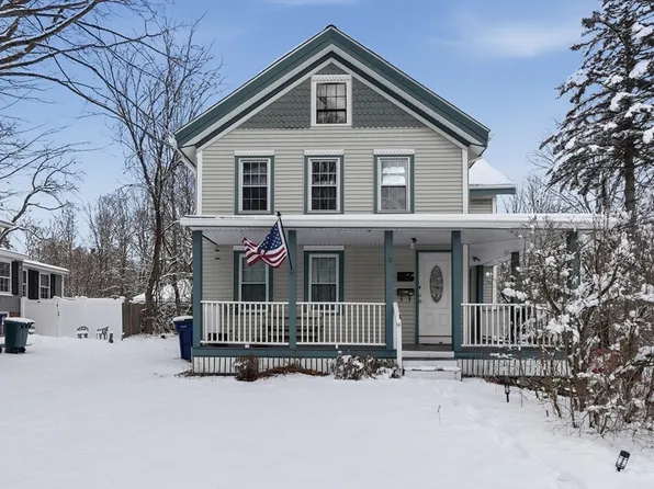 10 Franklin St, Medway, MA 02053