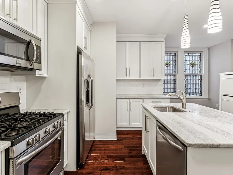 1721 Pine St #B — Photo 2
