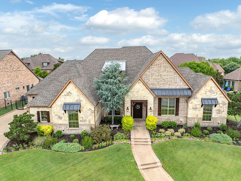 1st image of 8204 Sawgrass Ln