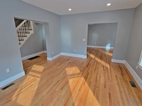52 Harvard St, Waltham, MA 02453