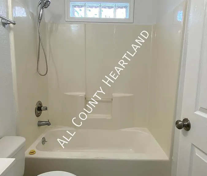 944 SE 14th St #1 — Photo 9