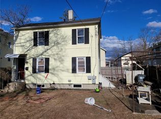 19 Alton St, Providence, RI 02908