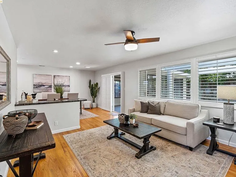 8796 Bandon Dr — Photo 10