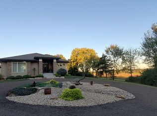 5413 NW Rochester Rd, Topeka, KS 66617