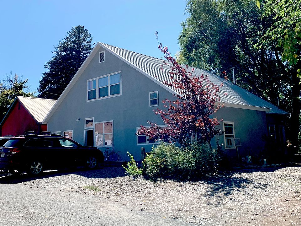 1st image of 208 Main Ave