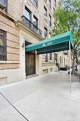 Sold by Town Residential | media 4