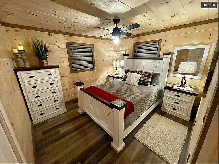 2nd floor bedroom