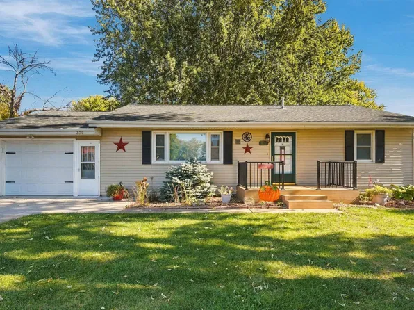 304 N Elizabeth St, Mount Pleasant, IA 52641