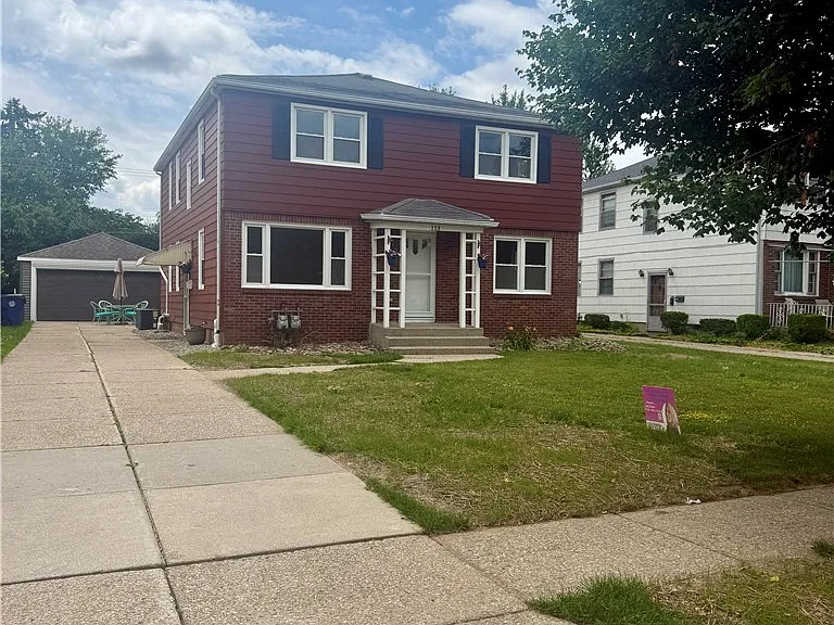 113 Argyle Ave #UPPER — Photo 1