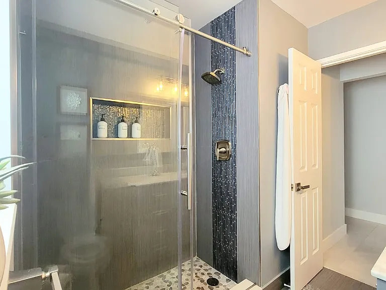3602 NE 18th Ave — Photo 7