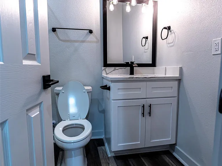 102 Marsden St #4 — Photo 14