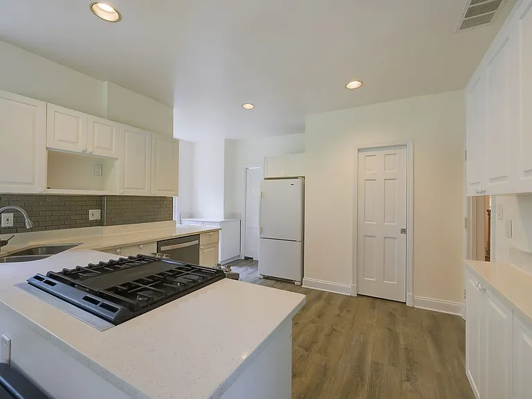 3677 Upton St NW — Photo 31