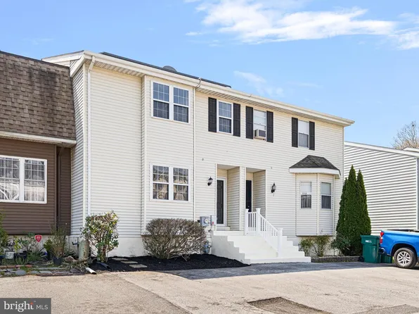 322 2nd St, Newark, DE 19711