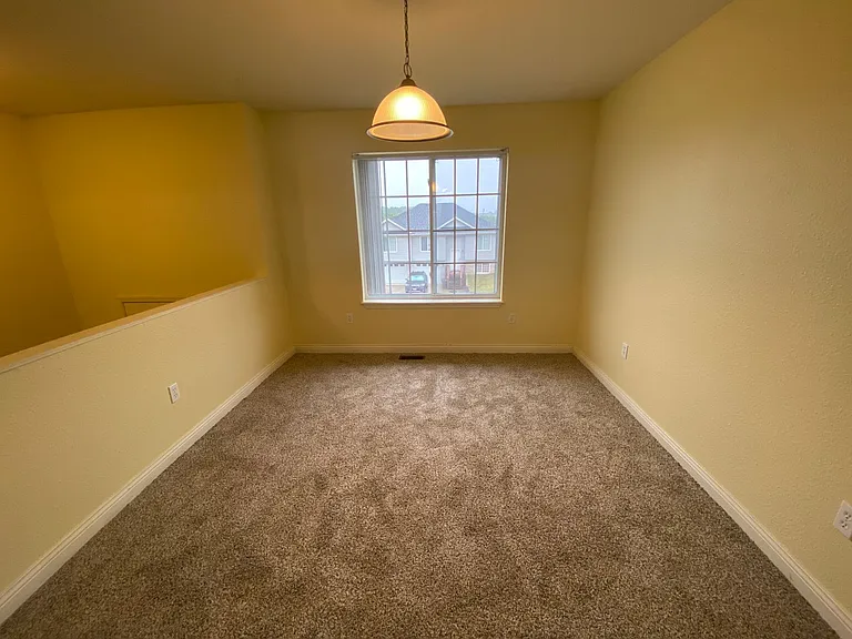 121 Kale Ct — Photo 8