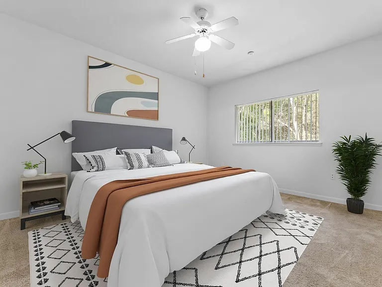 Madison Pointe — Photo 20