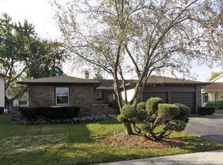 1509 White Trl, Elk Grove Village, IL 60007