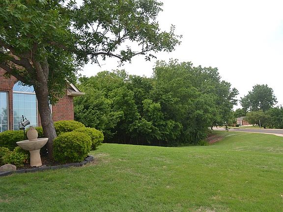 4th image of 1608 Natchez Rd