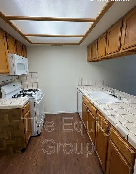 4316 W Douglas Ave — Photo 6