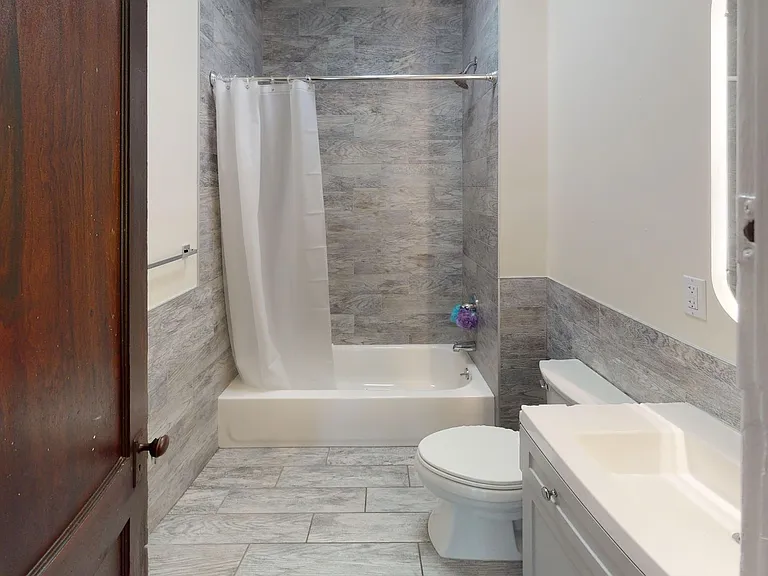 252 Goffe Ter — Photo 18