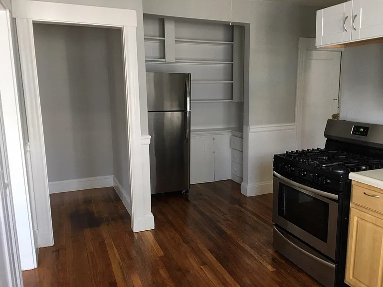 38 Boynton St #6 — Photo 19