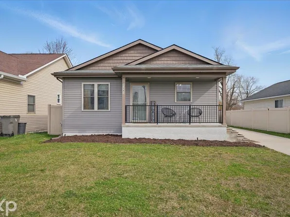 21741 Laurel St, Clinton Township, MI 48035