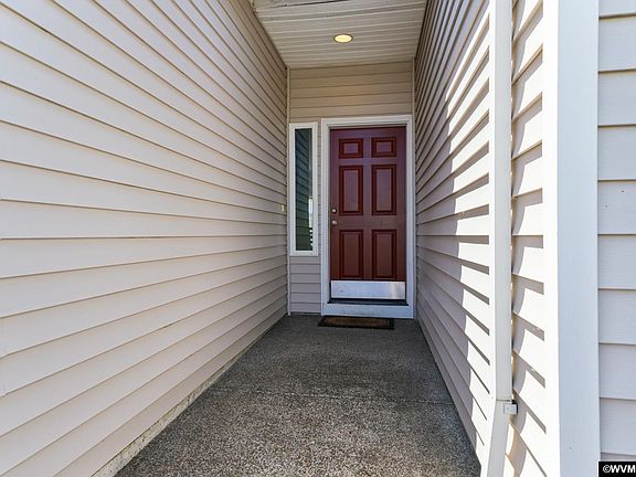 5th image of 680 Burghardt Dr
