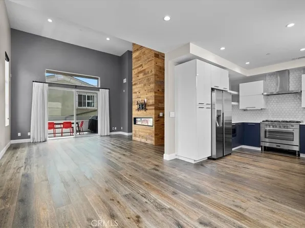 2415 Carnegie Ln Unit C, Redondo Beach, CA 90278