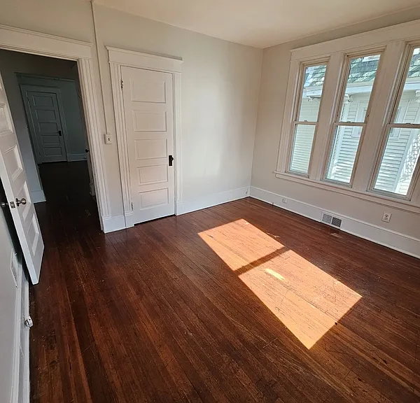15 Lagrange Ave #2 — Photo 11