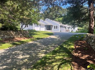 8 Wellington Way, Amston, CT 06231