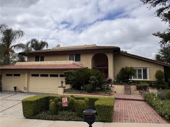 19300 Singing Hills Dr, Porter Ranch, CA 91326