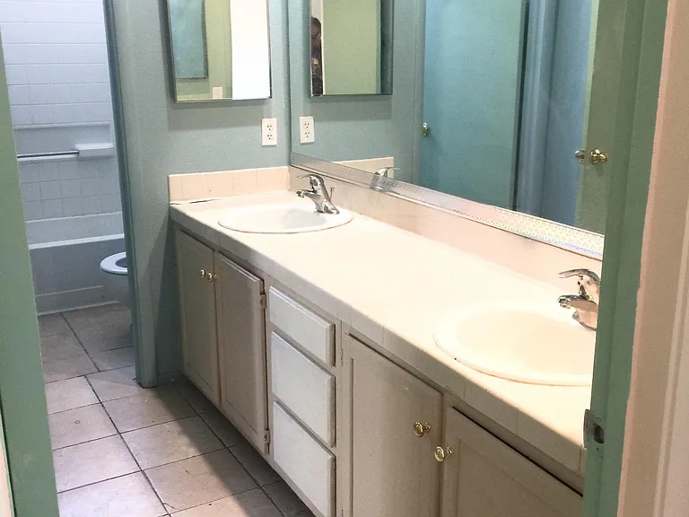 6665 Goldencreek Way — Photo 16