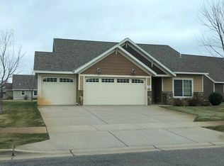 1816 Oban Dr, Saint Cloud, MN 56303