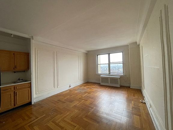 2nd image of 36 Plaza St E APT 11D