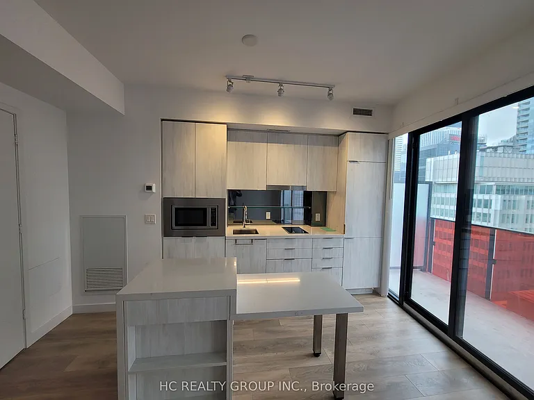 215 Queen St W #1712 — Photo 2