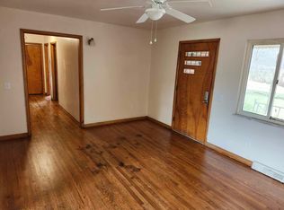 110 Mason St, Lester, WV 25865