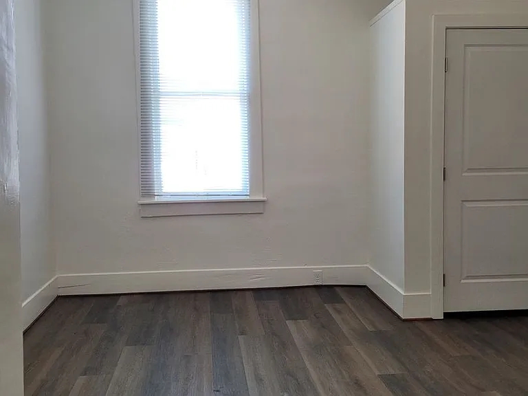 317 S Montezuma St — Photo 5